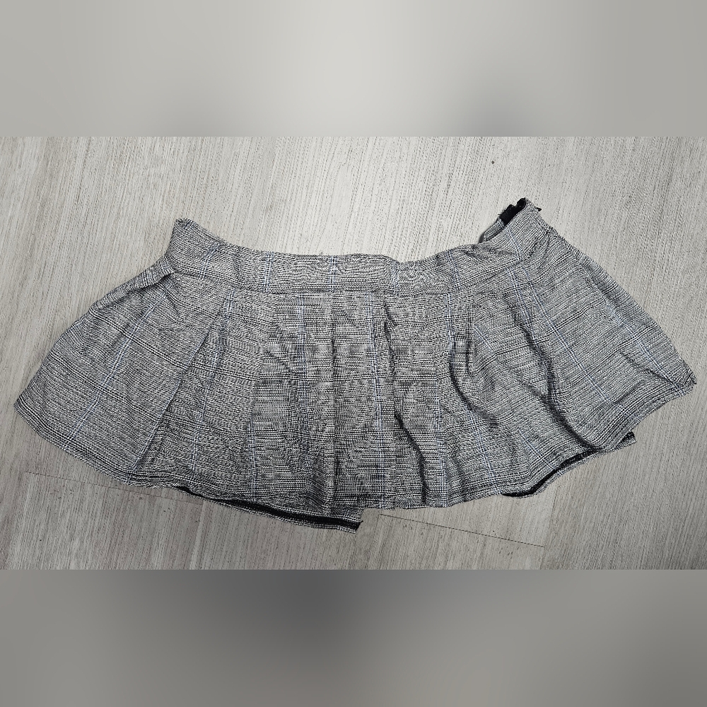 Gray Plaid School Girl Mini Skirt in Black, White & Blue Y2K Plaid Mini Skirt Sm